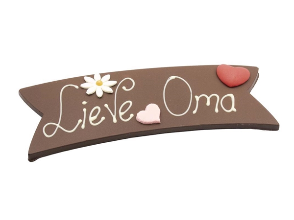 Chocolade boodschap "Lieve oma"